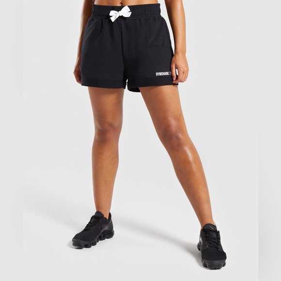 Gymshark Pants - Gymshark Ark High Waisted Shorts - Black
